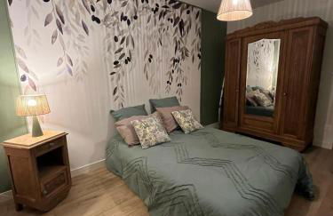 Gîte Ecrin de Verdure Jacuzzi et piscine - Photo 26