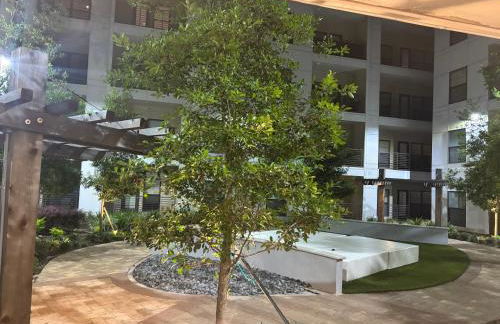 New! 1 Bed 1 Bath Medical Center NRG Area Middle of Everywhere - Photo 7