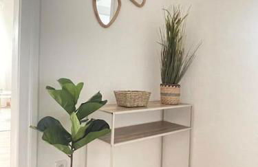 MEGHA Living - 2 Zimmer Appartments mit Küche - Zentral - Foto 38