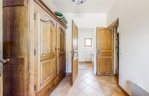 3 Bedroom Nice Home In Lainsecq - Foto 16