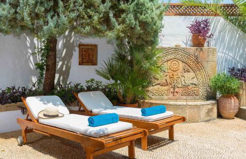 Antique Villa - Photo 30