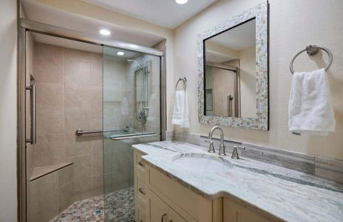 Loggerhead 523 - Beachfront Residence at Loggerhead Cay with Vaulted Ceilings - Foto 16