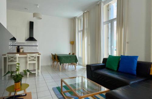 Central 2-bedroom flat with air conditioning Old Port - Opera - Foto 1