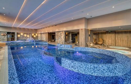 Royal Suite, 50 meters to Beach, 10th Floor, Panoramic View, Parking, Porta Mare Active & Spa - Foto 35