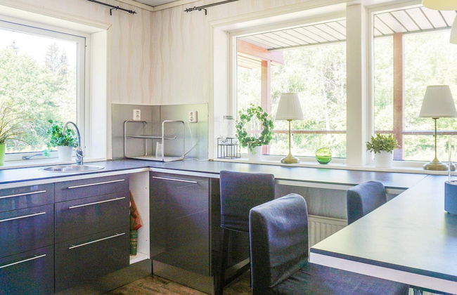 4 Person Holiday Home in Hallnas-by Traum - Photo 5