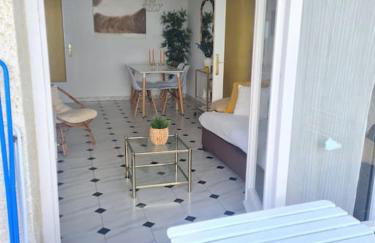Nice beachside 2-BD apt near Barcelona - Foto 24