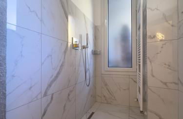 Belvedere 237A Lakeview Luxury Apartment - Foto 35