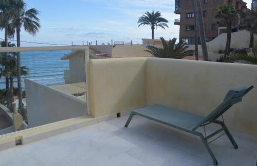 Espectacular Suite Privada a pie de playa y mar en CHALET ROQUETES - Foto 44