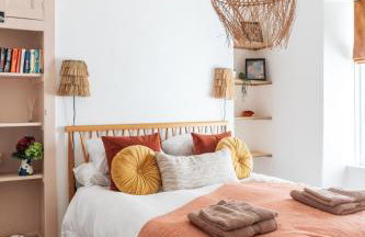 Stunning views over the beautiful Falmouth Harbour - Foto 18