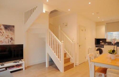 BEAUTIFUL 2 BEDROOMS FLAT close to KING CROSS - Foto 1