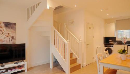 BEAUTIFUL 2 BEDROOMS FLAT close to KING CROSS - Foto 1
