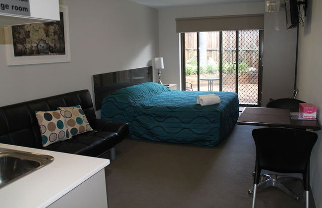 Strathfield Executive Accommodation - Photo 17