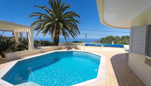 Silver Beautiful 4 Bedroom Vila Just Steps TO TH - Foto 2, Habitación