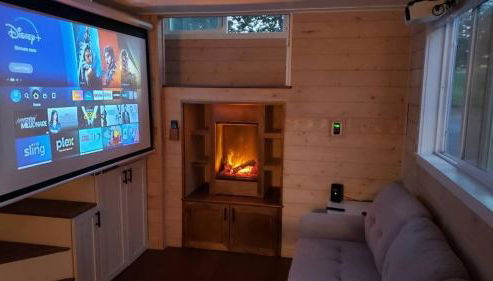 Couple’s retreat in Tiny Home w soaking tub/beach - Foto 4