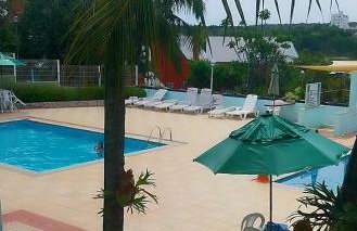 Vista para a lagoa - Enseada Azul, perto da Bacutia e Peracanga - Duas suítes Ar Condicionado - Varanda Gourmet - Lazer Completo, piscinas, quadras, sauna, pescaria, náutica, bar, restaurante, parques - Estacionamento e Portaria 24h - Foto 34