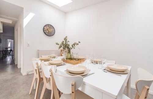 Tys Home, maison spacieuse avec parking - Foto 8