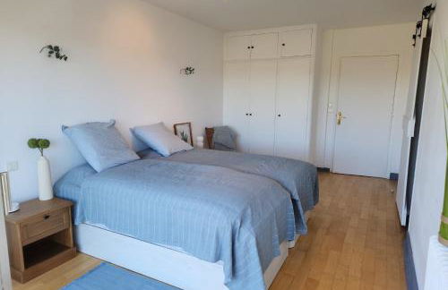 Stunning views large balcony apartment with pool - Foto 10