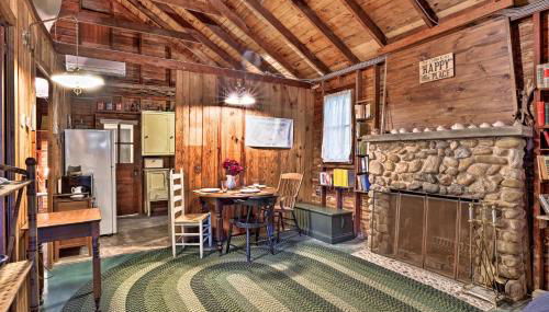 Southold Cottage with Patio and Grill - Walk to Beach! - Photo 4