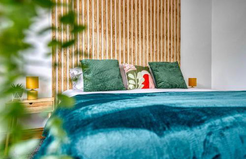 Abbey Court - 2 Bedroom Apartment, Parking, JLR, CVT - Coventry Accommodation LTD - Photo 1