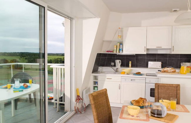 Spacious Villa With a Private Pool on a Golf Course in Loire - Foto 21