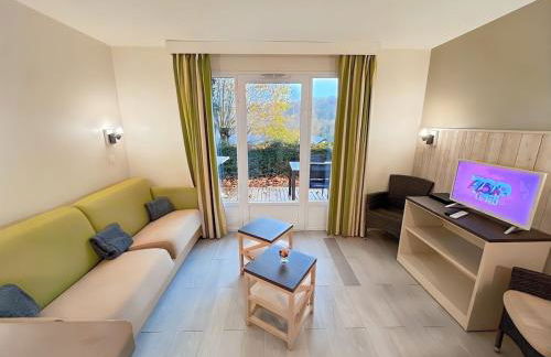 Cottage avec Parking gratuit - piscine et jeux - Foto 4