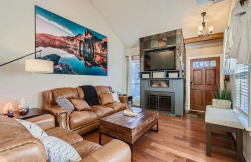 Pet Friendly Townhome WIth A Fireplace And A King Bed In Littleton - Foto 1