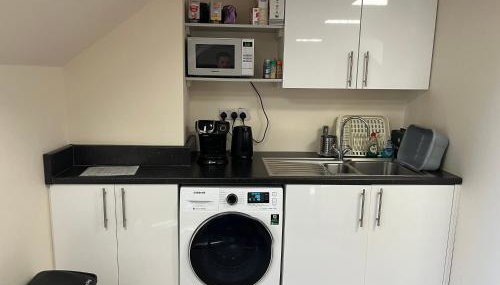 Quiet studio flat near University & QMC, King size bed - Foto 4