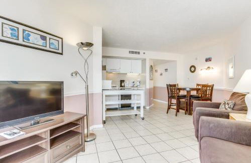 Scenic Views from the balcony at Ocean Forest Plaza Condos - Foto 26