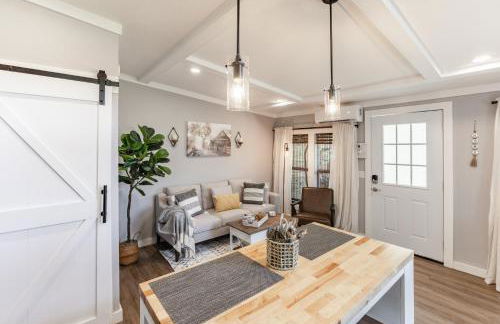 Cozy Villa Stay Gorgeous Views Unit C - Photo 5