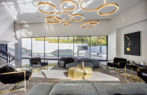 Beverly Hills Luxurious 4BR Villa with Pool and Views - Foto 29