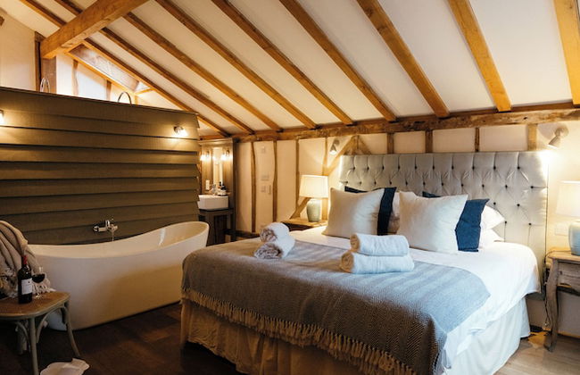 Retreat East - Photo 46