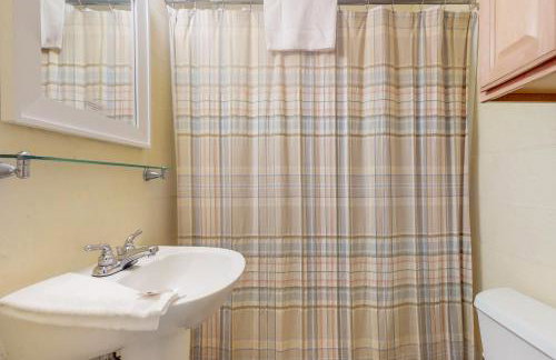 Bring Your Boat! Lake Murray Haven with Deck and Dock - Foto 11