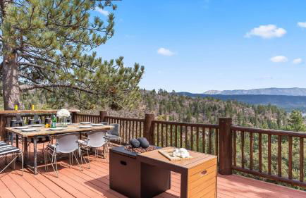 Scenic North Shore Stay w Games Near Snow Summit Lakeview Lodge by AvantStay - Foto 38