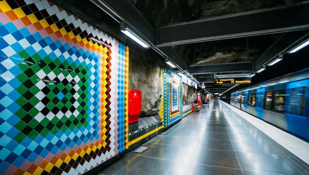 Free tour por el metro de Estocolmo - Photo 3, Será un recorrido por el metro lleno de arte