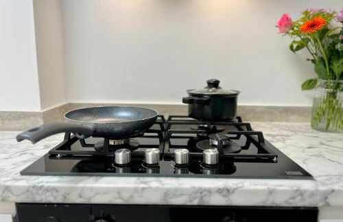 Borage House- Crawley,3BR House, Wifi, Parking, Close to Gatwick Airport, Contractor friendly, short and long term stays welcome - Foto 54