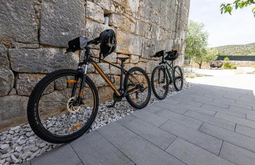 Villa Bosilen with private pool, near Trogir, Split airport, quiet area, family villa - Photo 21