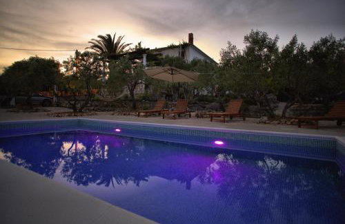 Tvrdic Honey - Photo 1