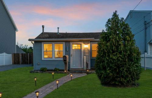 Highly Rated Beach House 35 Blocks to Beach & Main St 6 Badges, Patio, Grill - Foto 9