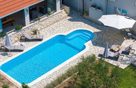 Villa Pasika with private 31m2 pool, summer kitchen with BBQ, 4 bedrooms - Photo 38