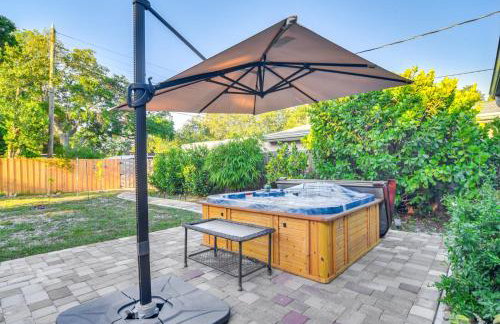 Lovely St Petersburg Home with Backyard Oasis - Foto 3