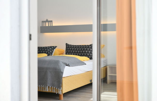 Ford Apartment - Photo 8