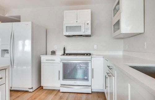 Walk to Rye Harbor State Park Home with Ocean Views - Foto 9