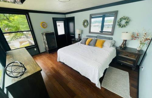 Wet Feet Retreat Lake House with Boat Rental - Foto 11