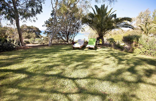 Electra Beachfront Villa - Photo 70