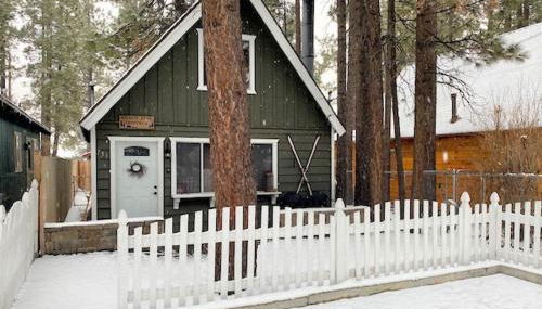 Shady Pine Cottage - This adorable cabin is the perfect getaway for your next stop in the mountains! - Foto 2