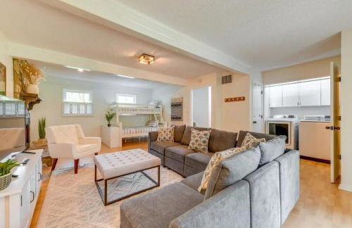 Pet-Friendly Mooresville Escape with Fenced Yard and Lake Access - Foto 19