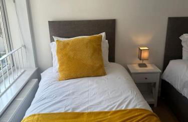 2 bedroom, Parking, Hounslow St - Foto 14