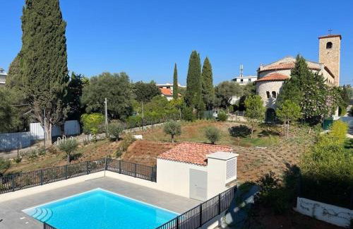 Newly Built Apartment with Pool, Walk to the Beach - Foto 2