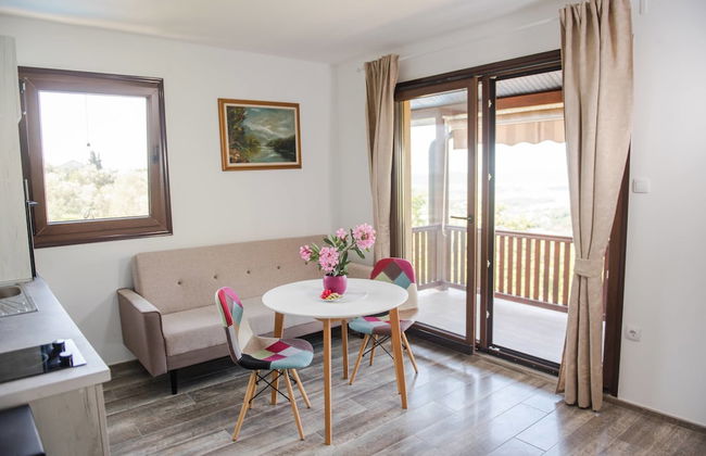 Sunset Holiday Home - Photo 16