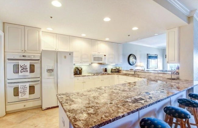 Deluxe Condo at the heart of Main Beach by RedAwning - Foto 9